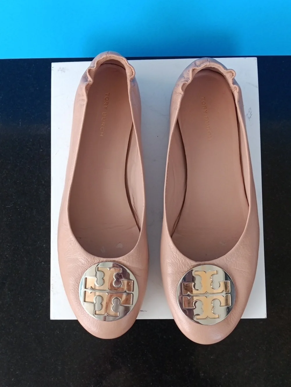 Tory Burch Blush Leather Logo Ballet Flats with Gold Emblem Size 7.5